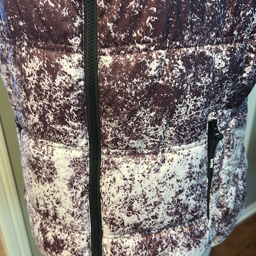 EUC ❄️ Marc New York Puffer Vest Sz Large Snow Ski Purple Black White hood - Picture 5 of 11